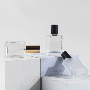 Custom Clear Square Glass Perfume Bottle 50ml 100ml Empty Packaging with Screen Printing <b>Pump</b> Sprayer Carton - Product Image 2
