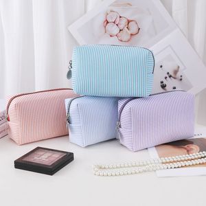 Bolsa de Maquillaje Portátil de Pana con Logotipo Personalizado al por Mayor, Bolsa de Almacenamiento para Brochas, Organizador de Belleza con Cierre, Bolsas de Cosméticos para Viaje - Product Image 5