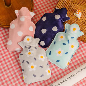 <span class=keywords><strong>Mini</strong></span> bouteilles d'eau chaude portables pour filles, sacs d'eau chaude <span class=keywords><strong>de</strong></span> <span class=keywords><strong>poche</strong></span> pour les pieds, vente en gros - Product Image 3