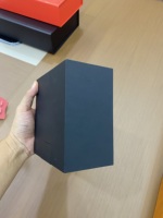 Emballage d'huile de Cologne en feuille d'or haut de gamme personnalisé bouteille en verre boîte de parfum cadeau en papier LED à double porte ouverte avec insert en EVA