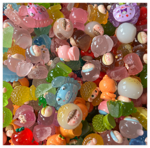MangDai Mystery Bag Blind Box Toy : Figurine Miniature Lumineuse en Résine, Thème Alimentaire, Style Dessin Animé Kawaii Mignon, pour Enfants, Jouet Ludique et Amusant - Product Image 6