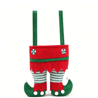 Sacs cadeaux de Noël en forme de jambes d'elfe mignonnes pour contenir des bonbons et de petits cadeaux pour la décoration de l'arbre de Noël et du foyer