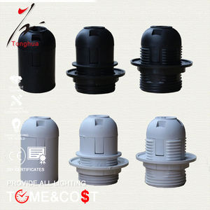 ที่ยึดโคมไฟ E14พลาสติกสีดำและสีขาวสไตล์อุตสาหกรรมแบบย้อนยุคสำหรับให้แสงสว่าง - Product Image 1