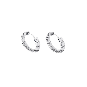Boucles d'oreilles créoles géométriques classiques en acier inoxydable avec placage rhodium, élégantes et stylées - Product Image 2