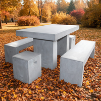 Ensemble complet de table et de tabourets en ciment faits à la main de style traditionnel avec un design personnalisable, meubles d'extérieur pour les parcs