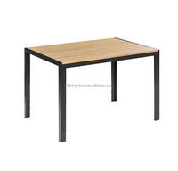 Table à manger simple avec plateau en bois et base en métal noir, prix bas, meubles de salle à manger, table à manger avec 6 chaises