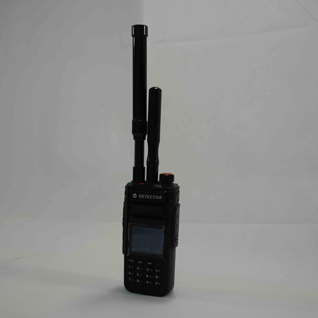 Portable FPV Drone Detector Full-Band Antenna 1-2km Handheld Signal Detection System 4 Hours Battery Security Protection