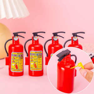 La nuova, unica e creativa pistola ad acqua giocattolo scherzo è Super divertente. È un estintore di plastica per bambini e una pistola a spruzzo d'acqua - Product Image 5