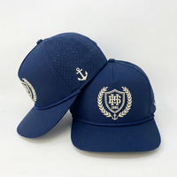 Casquette Snapback personnalisée en gros à 5 panneaux avec logo brodé et cordon, Casquette Hip Hop à visière plate, Chapeau perforé découpé au laser