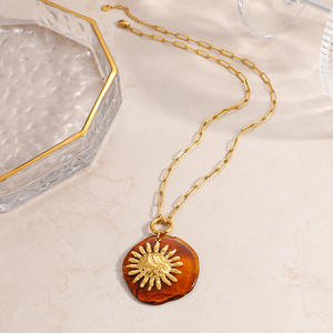 Collar de acero inoxidable con colgante de girasol de resina, chapado en oro de 18k, cadena para suéter, joyería de moda casual transfronteriza - Product Image 2