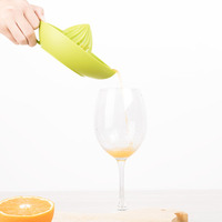 Grosir Juicer silikon genggam Mini Portabel Juicer Manual untuk Lemon jeruk Juicer buah aksesoris dapur