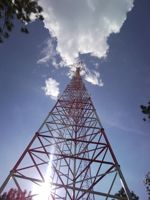 Fabricant de tours de communication WiFi 5G 4G triangulaires, mât tubulaire monopode, hauteur personnalisée, galvanisé TIA-222-G