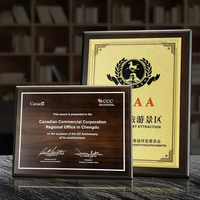 Houten awardtrofee, houten plaquette, schild, op maat gemaakte houten gouden gepersonaliseerde logo gala souvenirs prijs, heldere folk art dieren, mooie geschenkdoos