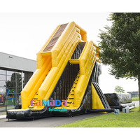 Énorme jeu gonflable commercial de saut en chute libre double, capacité 800 kg, pour 3 à 8 utilisateurs
