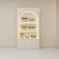 Vitrines de présentation de cosmétiques en bois de luxe, écologiques et durables, présentoirs de salon de beauté haut de gamme, étagères minimalistes pour soins de la peau, sur mesure