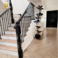 Main courante d'escalier intérieure en forme de double jointure pour système d'escalier