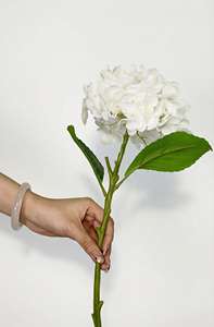 Экологичные искусственные гортензии из перерабатываемого полиуретана: уменьшение флористических отходов, круглогодичное украшение интерьера - Product Image 6