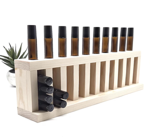 Présentoir en bois multi-tailles pour flacons roll-on 10 ml, tubes de baume à lèvres Kraft et tubes de rouge à lèvres/huile, avec trous de 22 mm, personnalisable - Product Image 5