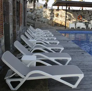 Moderne Outdoor Tuin Strand Vier Speed Verstelbare Zon Strand Ligstoelen Zwembad Bed Van Verschillende Hoogtes