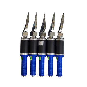 <span class=keywords><strong>Kit</strong></span> complet de tufting et de sculpture avec tondeuse électrique <span class=keywords><strong>à</strong></span> manche en <span class=keywords><strong>bois</strong></span>, peignes limiteurs et brosse de nettoyage - Product Image 4