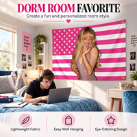 Bannière personnalisée en polyester rose avec portrait de femme blonde et drapeau américain pour concert, festival de musique, chambre, dortoir, décoration intérieure et extérieure