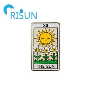 Broche de Esmalte Personalizado al por Mayor con Diseño de Constelación del Cebo de la <span class=keywords><strong>Muerte</strong></span> Gótico, Pin de Metal Esmaltado con Diseño de <span class=keywords><strong>Luna</strong></span>, Estrella y Sol del <span class=keywords><strong>Tarot</strong></span> - Product Image 4