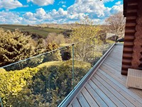 Rampe en verre en U et balustrade sans cadre en acier inoxydable Prima pour balcon et escaliers d'hôtels et d'appartements