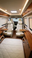 Kit de conversion Sprinter Campervan : Lit plateforme arrière, plancher en teck marin, tables pliantes murales, climatisation supérieure pour Mercedes-Benz W907