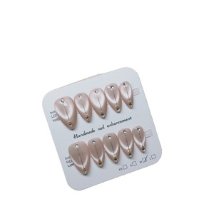 Хит продаж: Накладные ногти ручной работы с эффектом кошачьего глаза и стразами, форма «Миндаль», премиум-класс, для нанесения на пальцы - Product Image 5