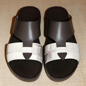 Sandali Arabi SHIKOL per Uomo, Ciabatte Personalizzate Artigianali di Alta Qualità in Pelle Esotica, Comode per l'Estate e le Vacanze in Spiaggia - Product Image 1