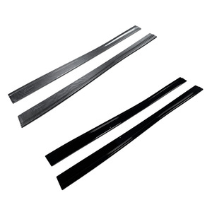 Kit de faldones laterales Amp-Z para Ford Fiesta Mk7 St Line 2008-2017, textura de fibra de carbono en negro piano. - Product Image 2