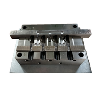 Machine de fabrication de câbles à 3 broches, modules de machine de moulage par injection pour crocs
