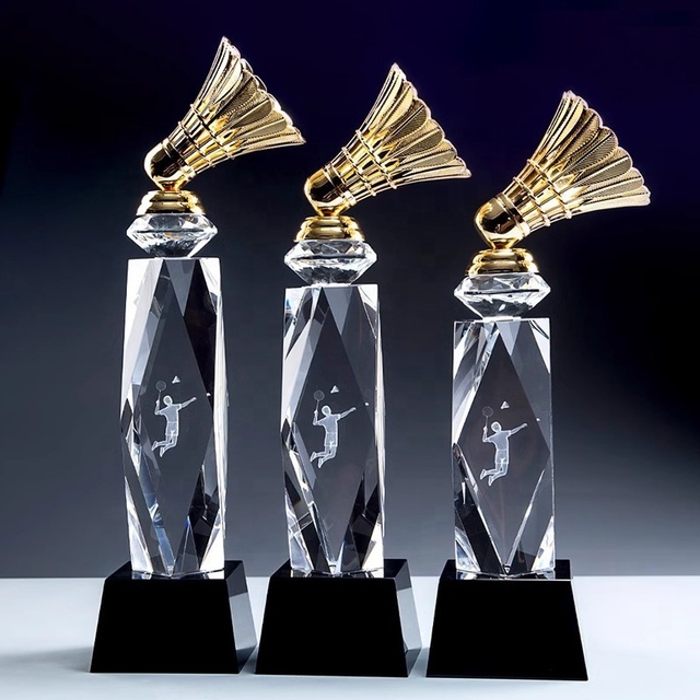 New Design Badminton 3d Engraving Logo Sports Crystal Glass Awards Trophy