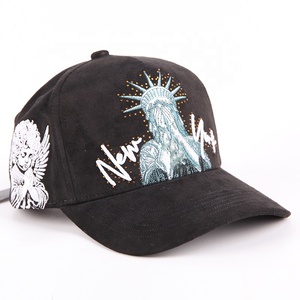 Gorra de Béisbol de Terciopelo Negro de 5 Paneles con Bordado de Ángel Personalizado, Forro de Satén Rojo, Diseño Curvo en la Parte Trasera, Gorra Urbana para Adultos Unisex - Product Image 2