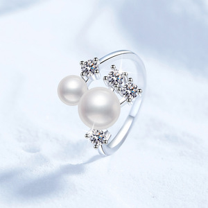 Anillo femenino de plata esterlina S925 con borde cruzado con moissanita y perlas de agua dulce, anillos finos ajustables de mesón al por mayor - Product Image 1