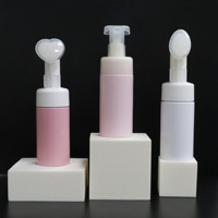 Bouteille moussante colorée en plastique PET personnalisée de 100ml 150ml 250ml pour le nettoyage du visage