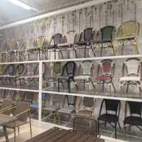 Chaise de bistrot française de luxe moderne en rotin PE tressé à la main, empilable, pour extérieur, villa, jardin, patio, restaurant, cour, parc
