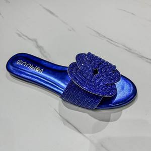 <span class=keywords><strong>Sandalias</strong></span> Planas Tipo Pantuflas de Alta Gama para Mujer para Exportación, de Moda con Punta Abierta, Plantilla Transpirable de PU para la Temporada de Primavera - Product Image 4