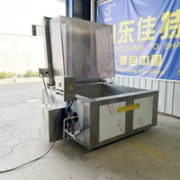 Cuiseur à salaison à corps épaissi en nid d'abeille, machine à panier basculant hydraulique pour une production continue à long terme
