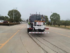 Dongfeng 4x2 Venta directa de fábrica Camión rociador de <span class=keywords><strong>agua</strong></span> con la mejor venta Camión Bowser de <span class=keywords><strong>agua</strong></span> - Product Image 5