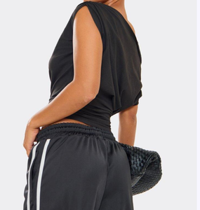 Women <strong>Black</strong> <strong>off</strong> <strong>Shoulder</strong> Cropped <strong>Top</strong> Asymmetrical Neckline Short Sleeve Slim Fit Casual Tee Shirt - Product Image 3