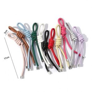 Cordón de color liso simple de PU, cuerda trenzada hecha a mano DIY, correa para colgar el teléfono en la bolsa - Product Image 1