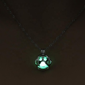 Femmes Bijoux Accessoires Pendentif Chat Mignon Lueur Dans Le Collier Sombre Pour La Vente En Gros - Product Image 4