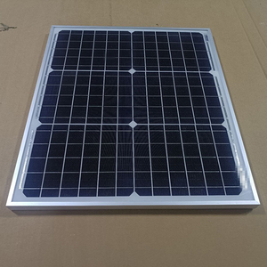 Panel Solar Plegable Portátil de 30W, Diseño Ligero para Camping, Senderismo y Viajes - Product Image 4