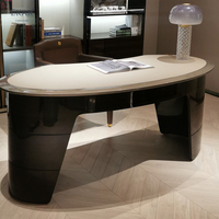 Chaise contemporaine d'amoureux des livres pour des coins de lecture confortables