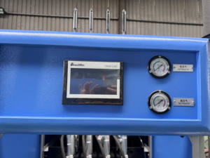 Vier-holte 1,5L 2000BPH frisdrankfles semi-automatische blaasvormmachine - Product Image 2