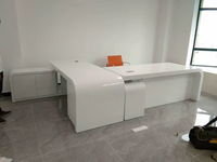 Table de réception pour le patron en pierre de surface solide en acrylique blanc OEM Mobilier de bureau