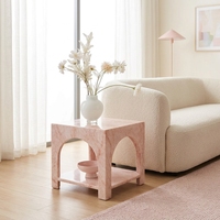 Table d'appoint carrée moderne en marbre rose, design arqué évidé, table d'appoint en pierre, mobilier de décoration intérieure