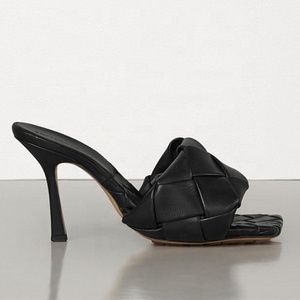 Sandales à talons hauts en similicuir tricoté pour femme, à bout carré ouvert, talons fins, style escarpins - Product Image 3