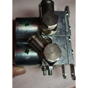 Vanne proportionnelle pneumatique Aventics R414006614 24V DC 0-20mA IP65 Équipement d'automatisation industrielle - Product Image 2